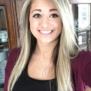 Meet your Posher, Kenadee